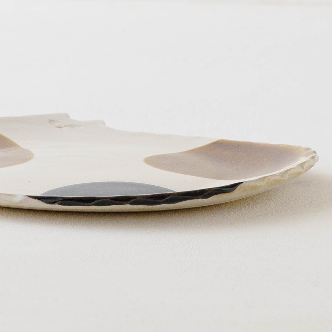 Cat plate L calico | Atelier Monora