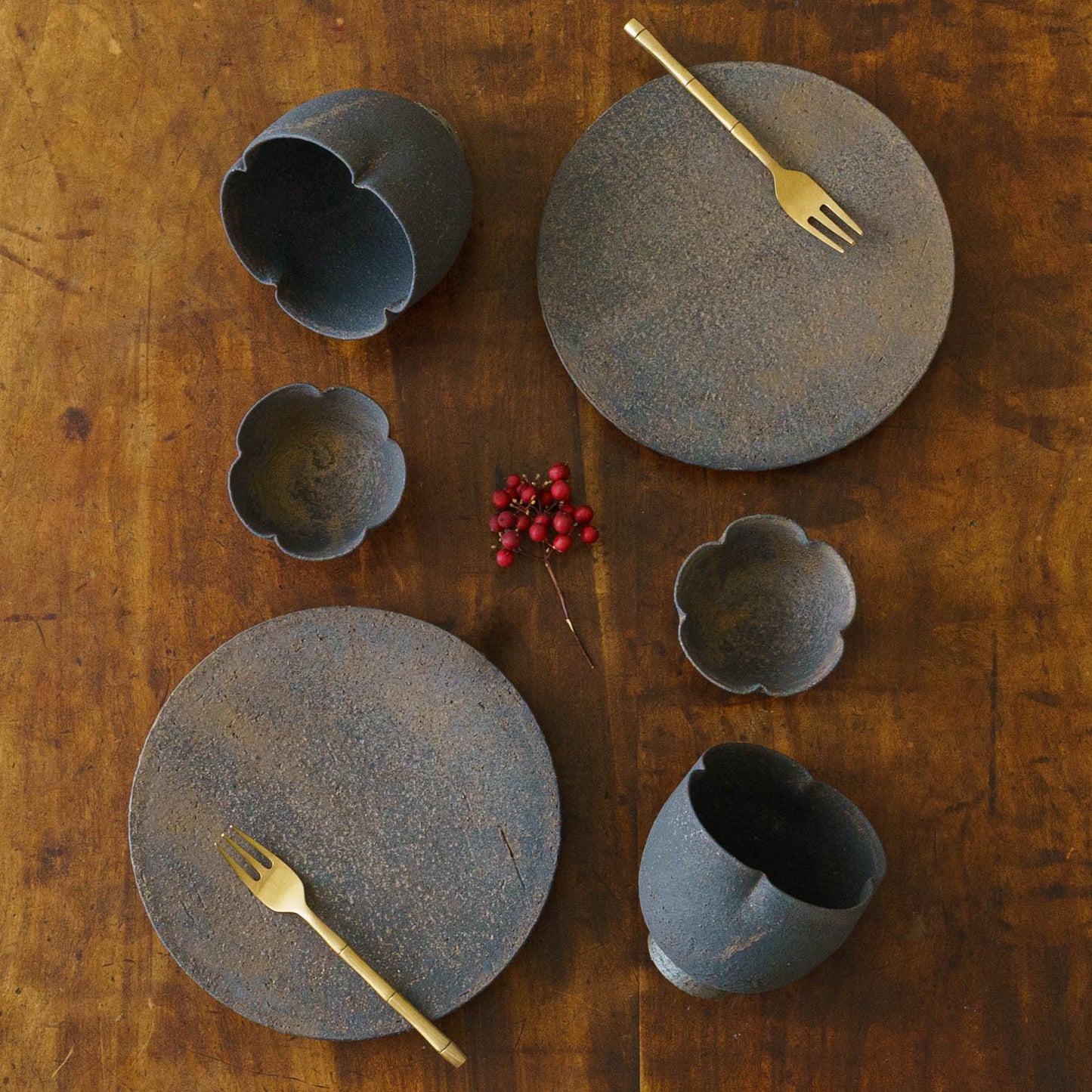 flower cup brown | Sakiko Tomibe