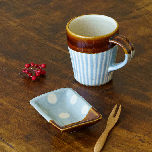 Mug striped pattern, light blue | Wakaba Enokida, Enokida Kiln
