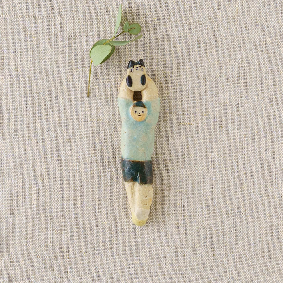 陶芸家 綿貫彩 はしおき ねこと少年 水色｜作家もののうつわ通販 四季