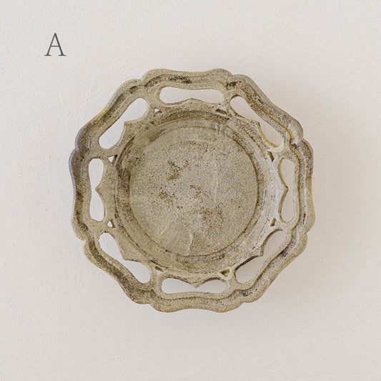 透かし向付 炭化 白 輪花|渡辺信史