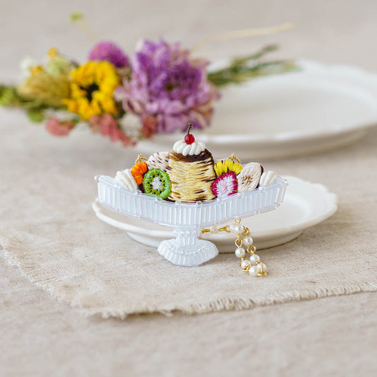 刺繍バッグチャーム プリンアラモード|あおのいえ