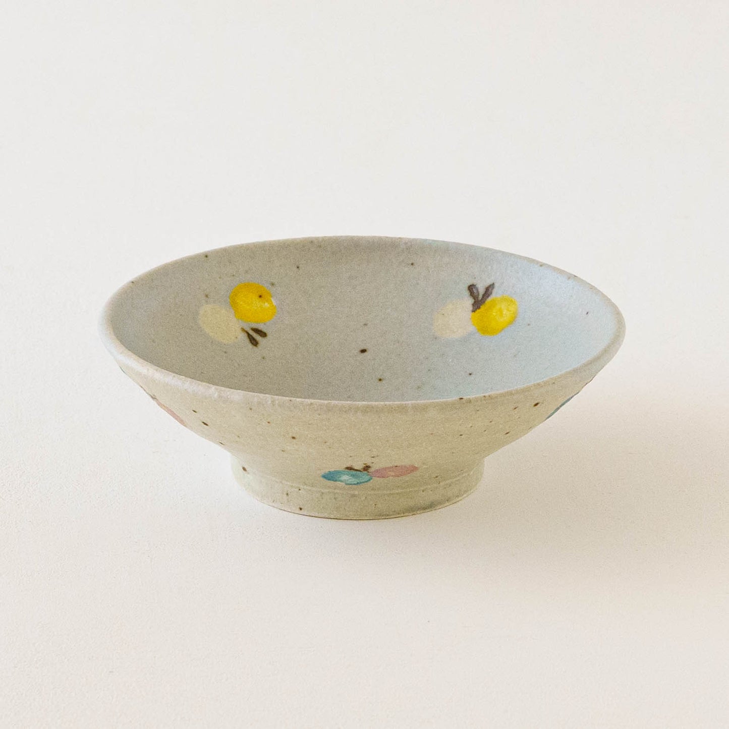Flat bowl butterfly light blue x white | Harada Haruko