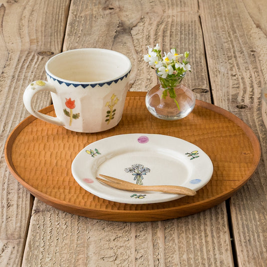 長浜由起子さんの色絵マグカップお花と花束4寸皿