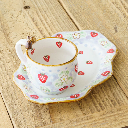 Squirrel and Strawberry C&S | Aiko Miura