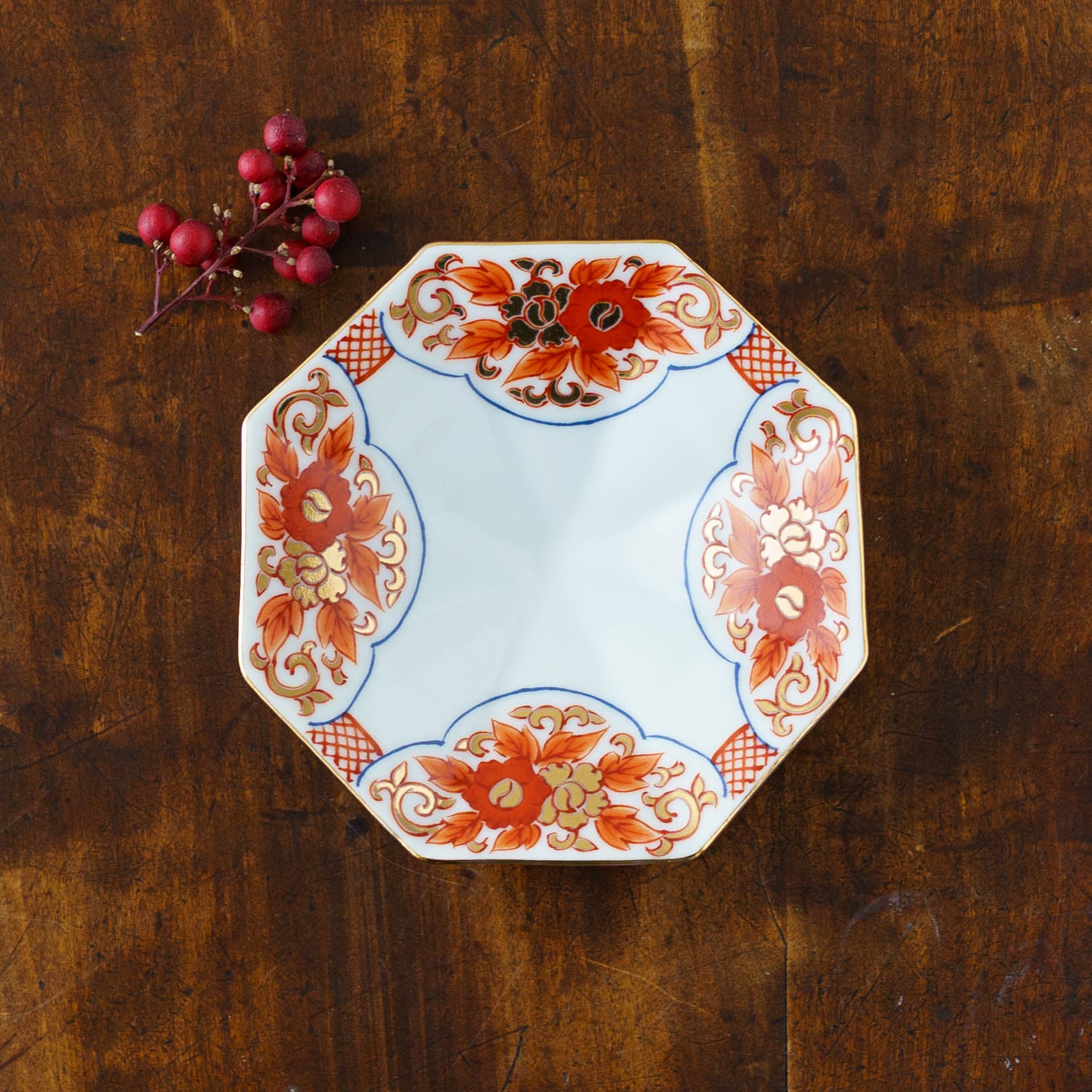 吉田焼 四方花唐草 八角小皿｜作家もののうつわ通販 四季折折 – 四季折