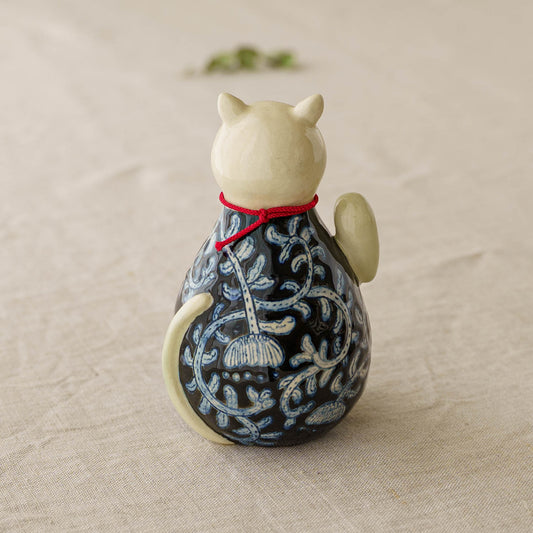 Beckoning Cat C|poetoria Yuka Taneda