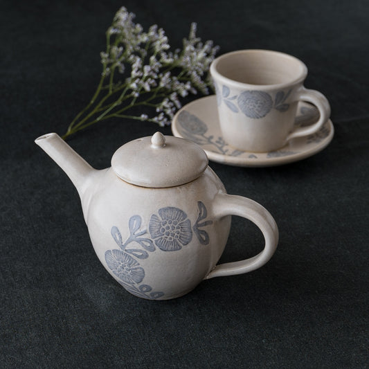 松崎麗さんのマグカップティーポットグレー