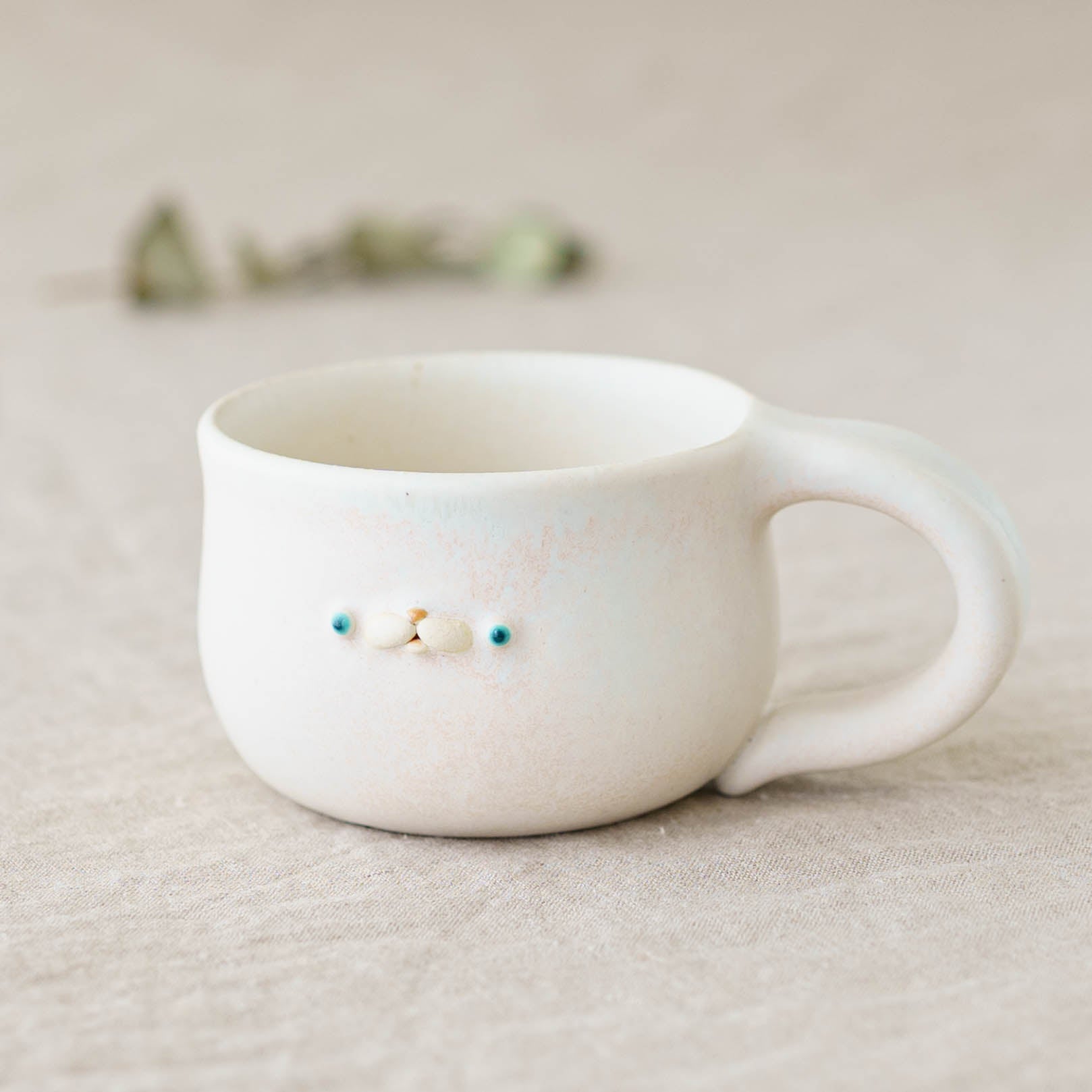 陶芸作家 堀江遼子 poco mug white｜鎌倉山 作家もののうつわ通販 四季
