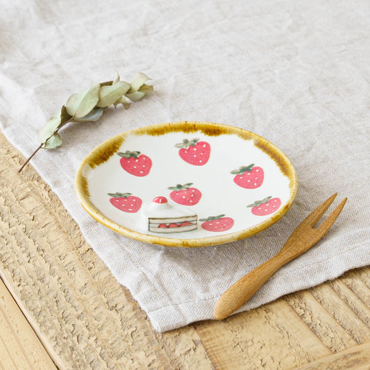 Strawberry round plate|Kei Kajita
