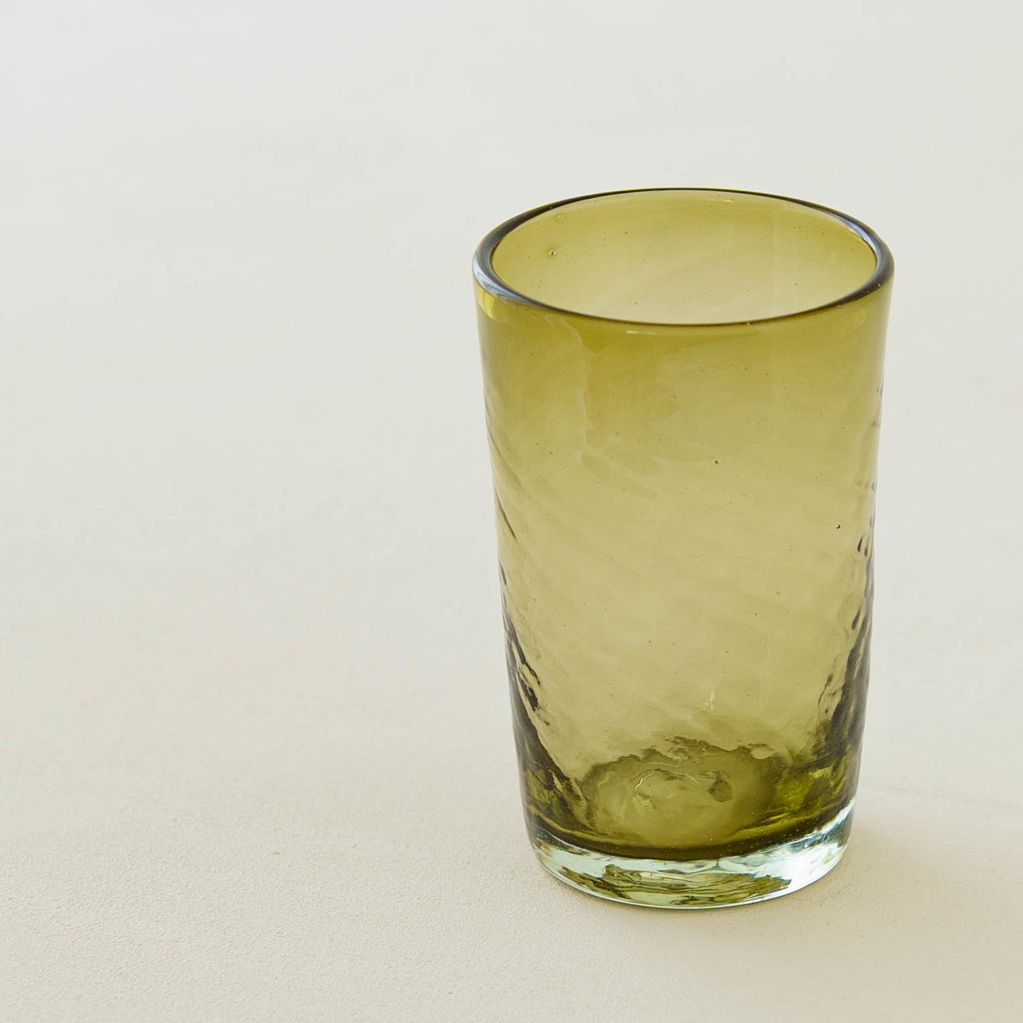 ストレートタンブラー 中 オリーブ|ニジノハ 平岩愛子