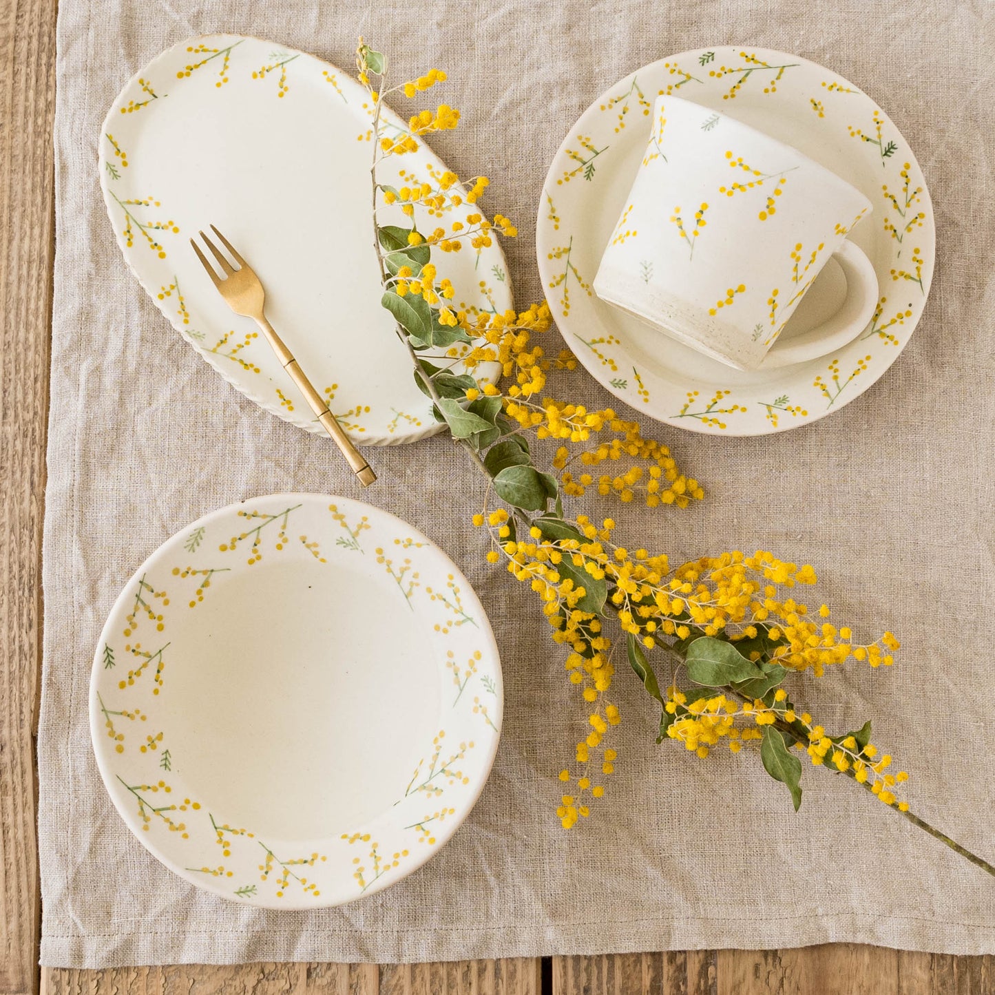 しののめ窯鈴木あかねさんのミモザのうつわ