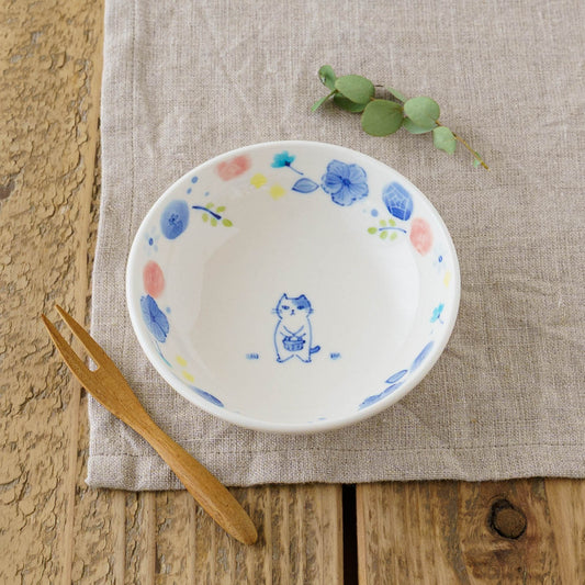 Bean plate flowers and Cat | Kyoko Kitadai