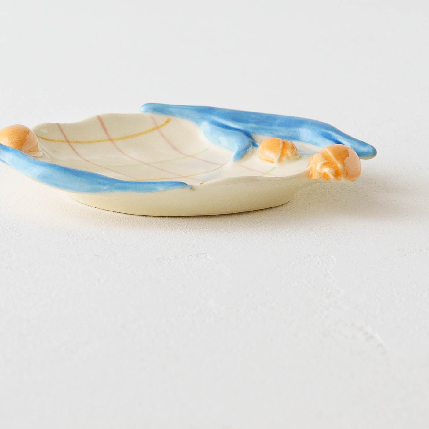 Tulip small plate E | Oya Sairi