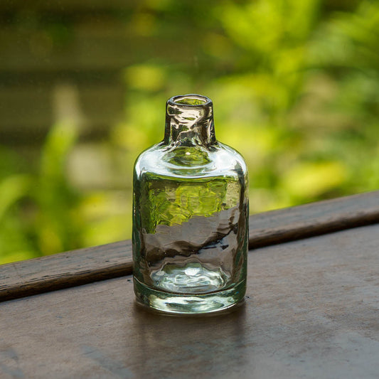 Bottle-shaped vase S white | Nijinoha