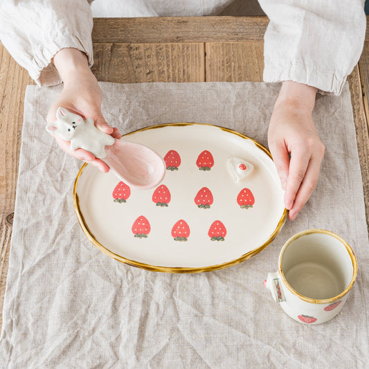 梶田慶さんのいちごのうつわ