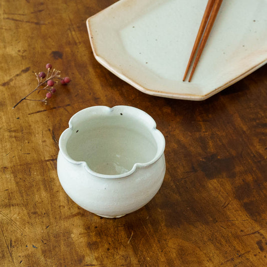 Flower cup White | Furuya Pottery
