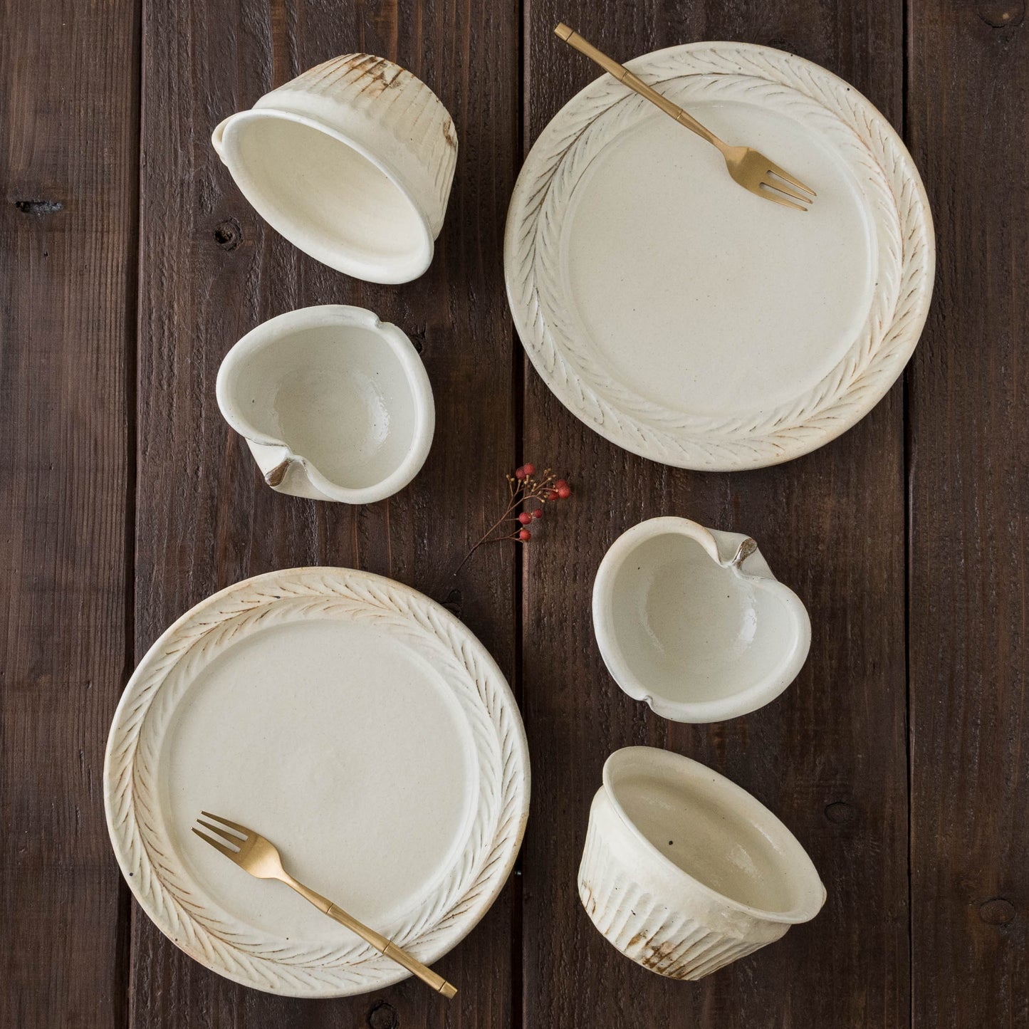 鉄散 リーフリム皿 7寸|古谷製陶所