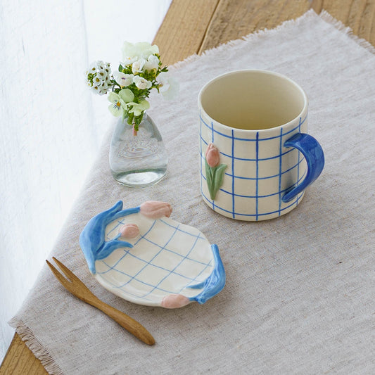 Tulip small plate A | Oya Sairi