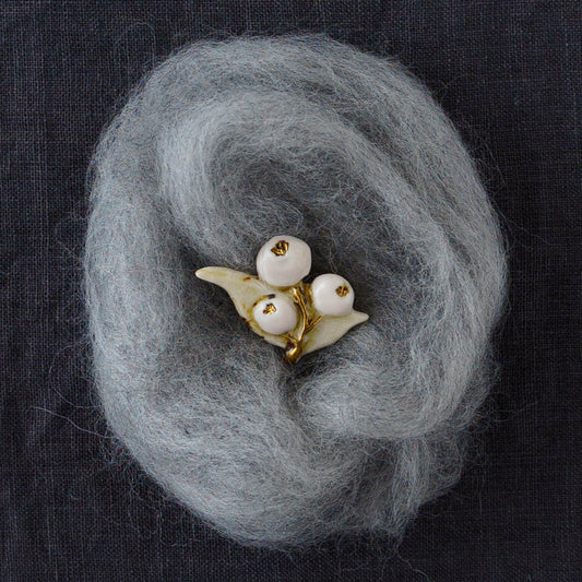 Three white fruits | Minami Nonomura