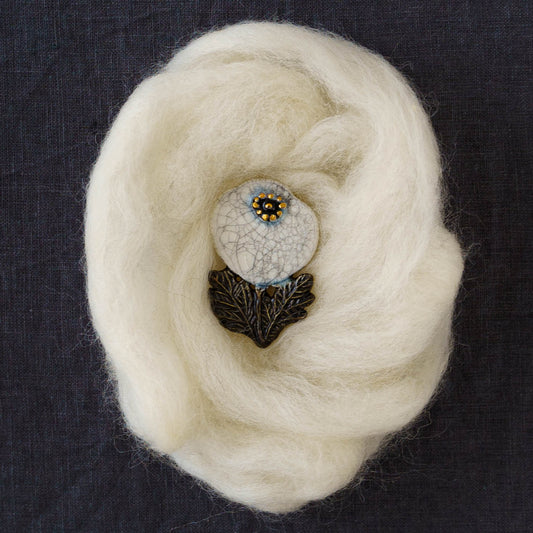 Large white flower | Minami Nonomura