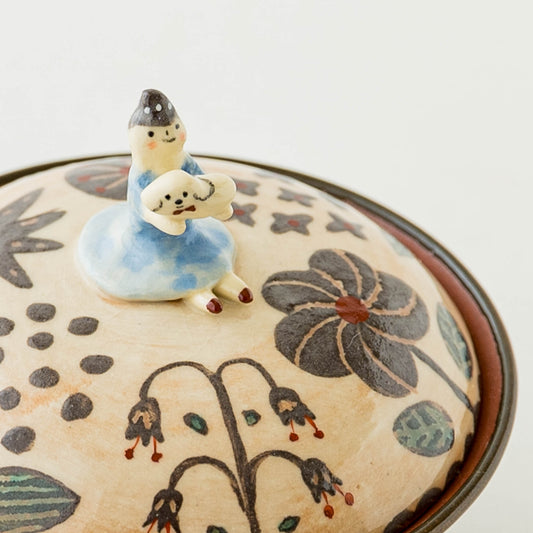 lidded vessel Girl and Small Dog | Kazuko Kondo