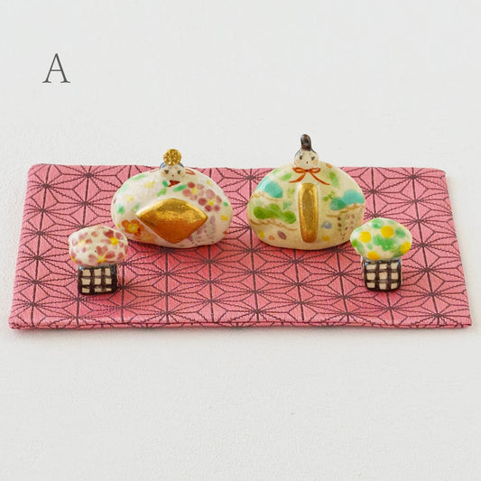 Hina dolls B with flower stands and Japanese traditional mat| Hahamiya