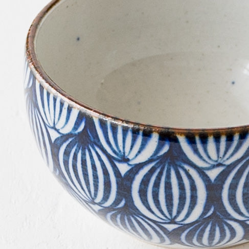 キカキカクさんのベビー椀Lタマネギ柄