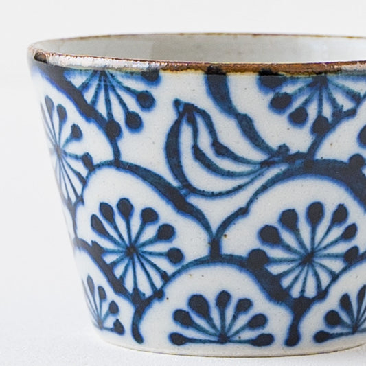 キカキカクさんのそばちょこウメ柄