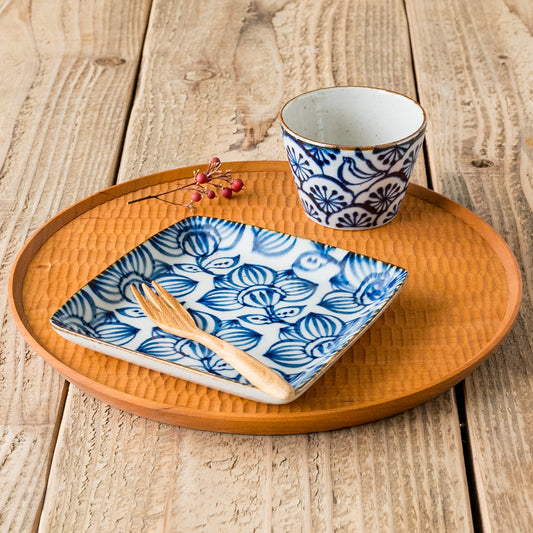 キカキカクさんの正方形トレークレマチス柄とそばちょこウメ柄