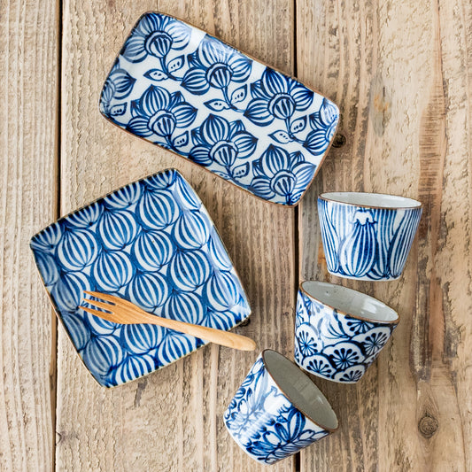 キカキカクさんの染付のうつわ