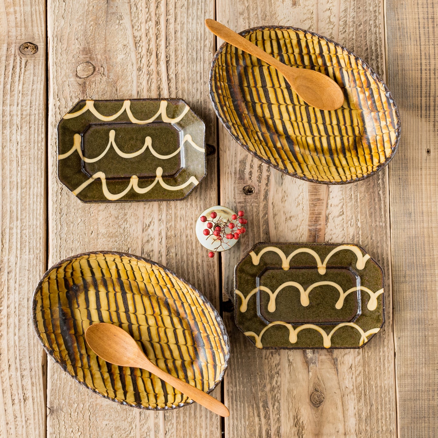 紀窯中川紀夫さんのスリップウェアのうつわ