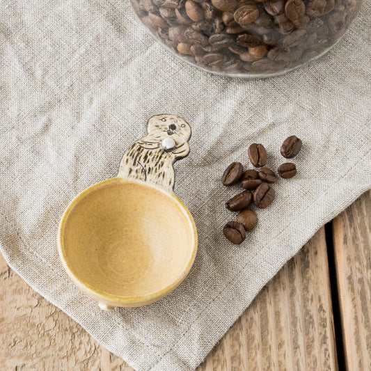 poetoria種田ゆかさんのコーヒーメジャースプーンラッコ