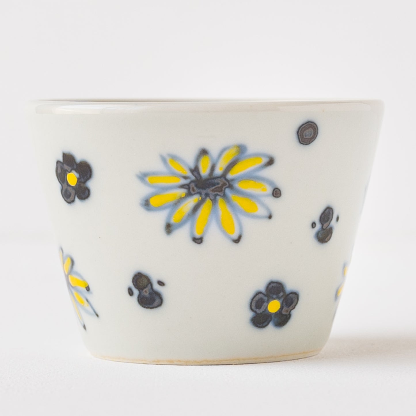 おうち時間を楽しく過ごせる有田焼大日窯のそば猪口