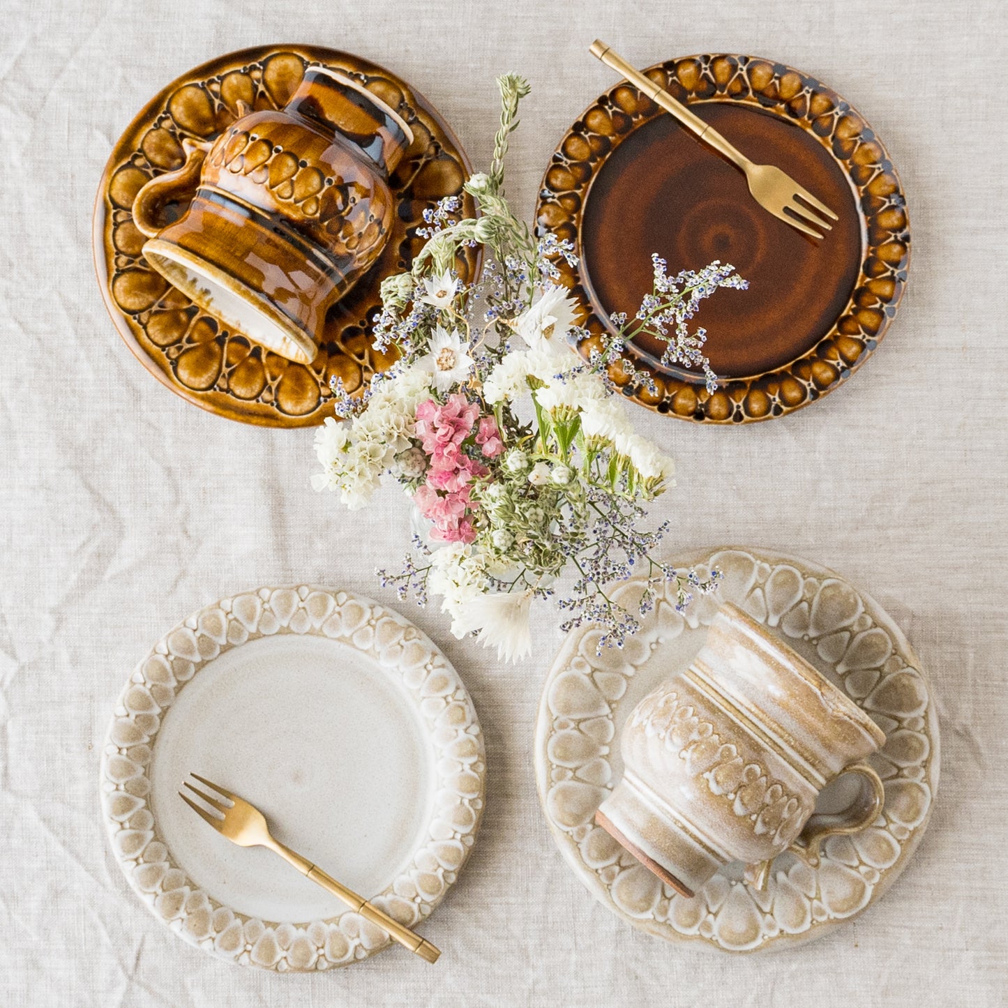 ルリアメ工房さんのケーキ皿とカップ&ソーサー