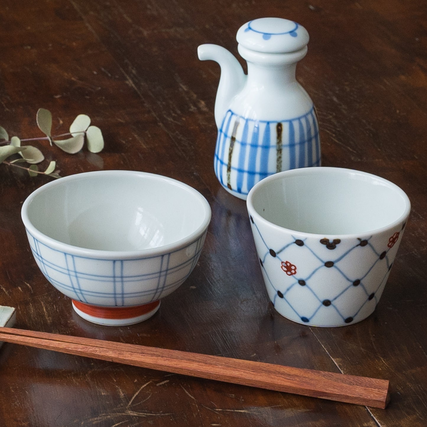 食卓を素敵に彩ってくれる有田焼大日窯の醬油さし