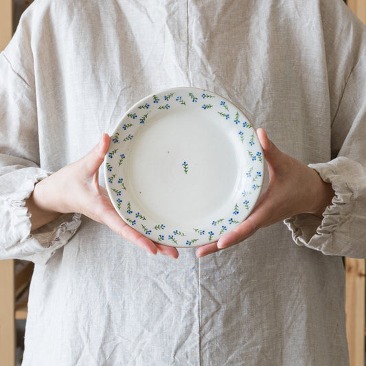 おうち時間を楽しくしてくれるしののめ窯のケーキ皿