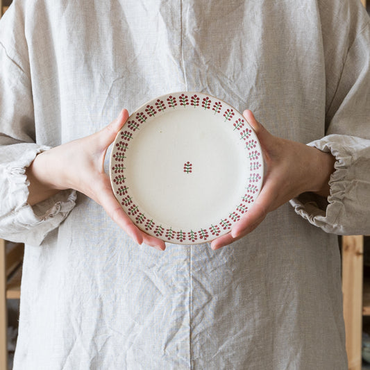 おうち時間を楽しくしてくれるしののめ窯さんのケーキ皿