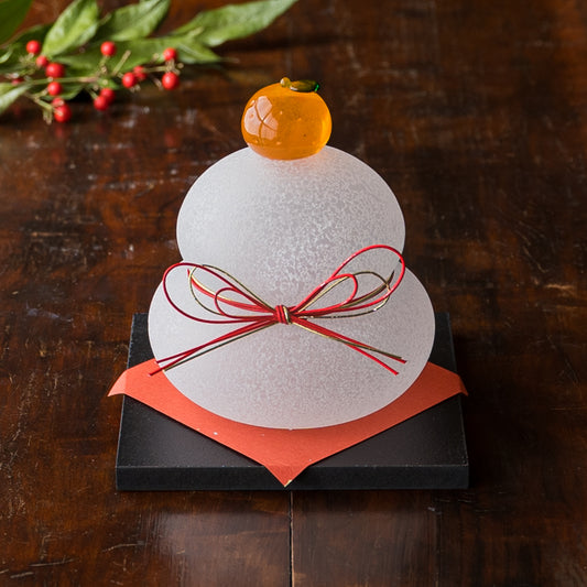 新年を素敵に迎えられる極楽寺がらす工房のガラス鏡餅