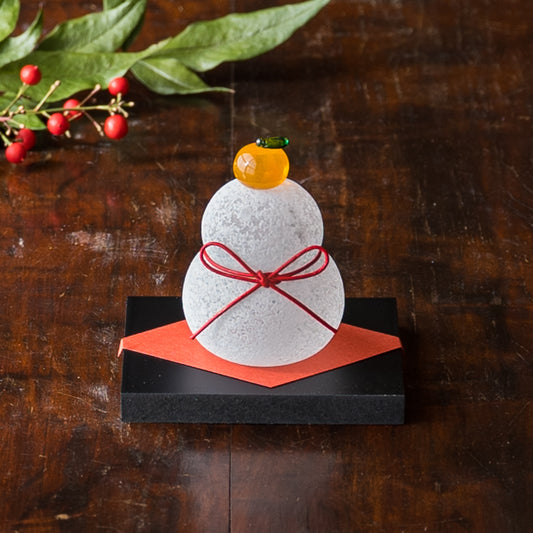 ガラス鏡餅 小(黒台付き)|極楽寺がらす工房