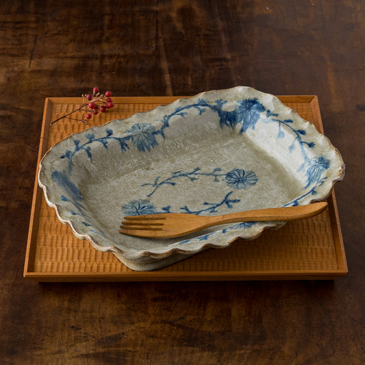 加賀美円さんの安南手角丸鉢