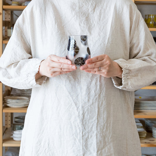 丸っとしたフォルムがスタイリッシュで美しい平井睦美さんのMARUグラス