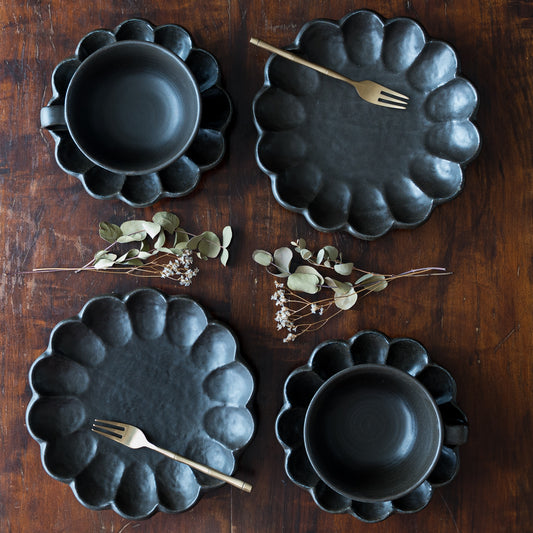 黒練 リンカ 21プレート|美濃焼 カネコ小兵製陶所