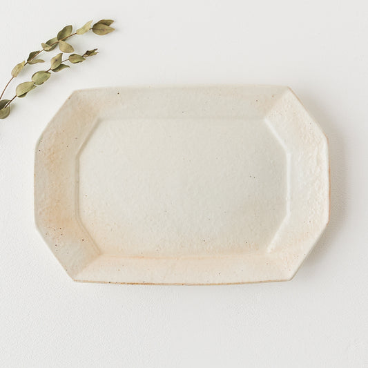 古谷製陶所の鉄散の八角プレート