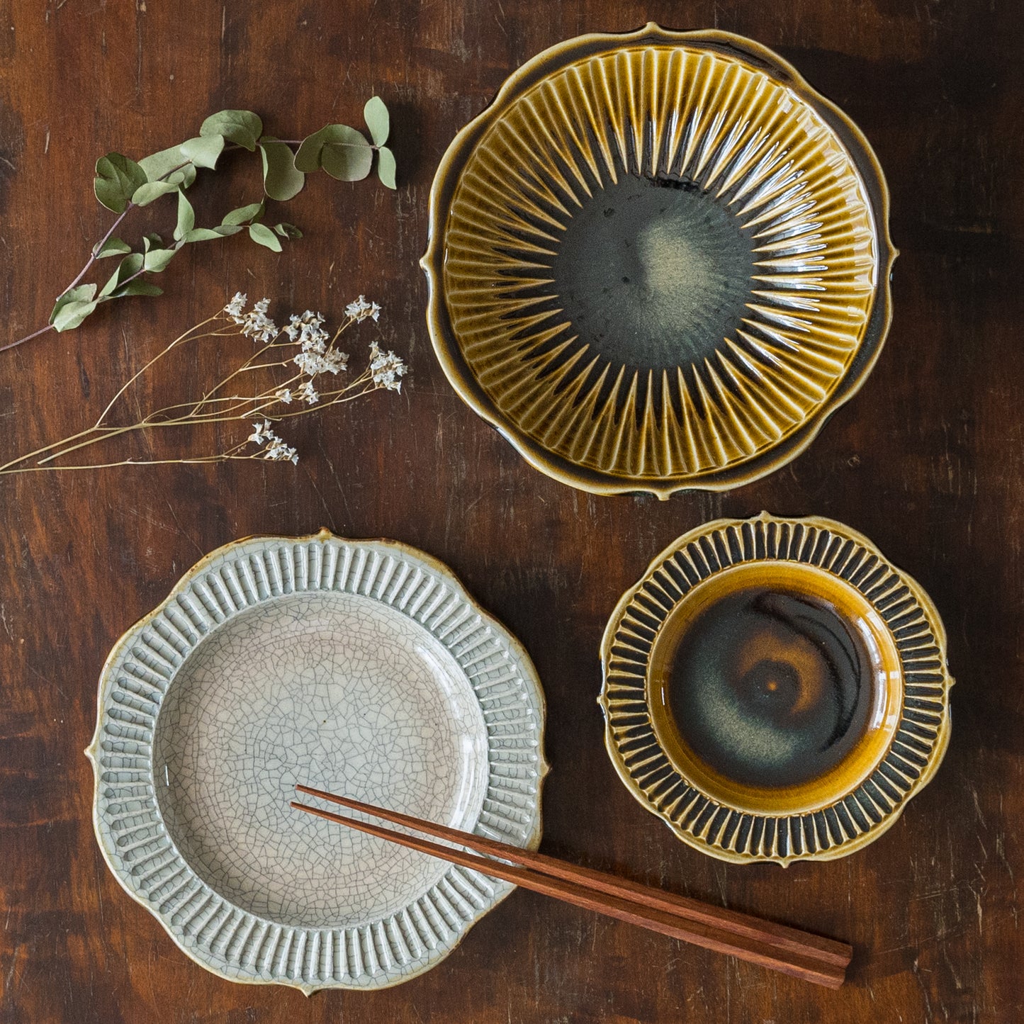 食卓が素敵に華やぐはなクラフトの器