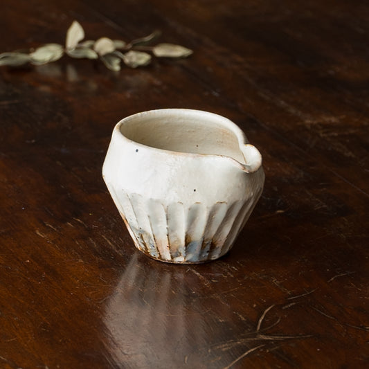 おうちのカフェタイムがグッとおしゃれになる古谷製陶所の鉄散しのぎクリーマー