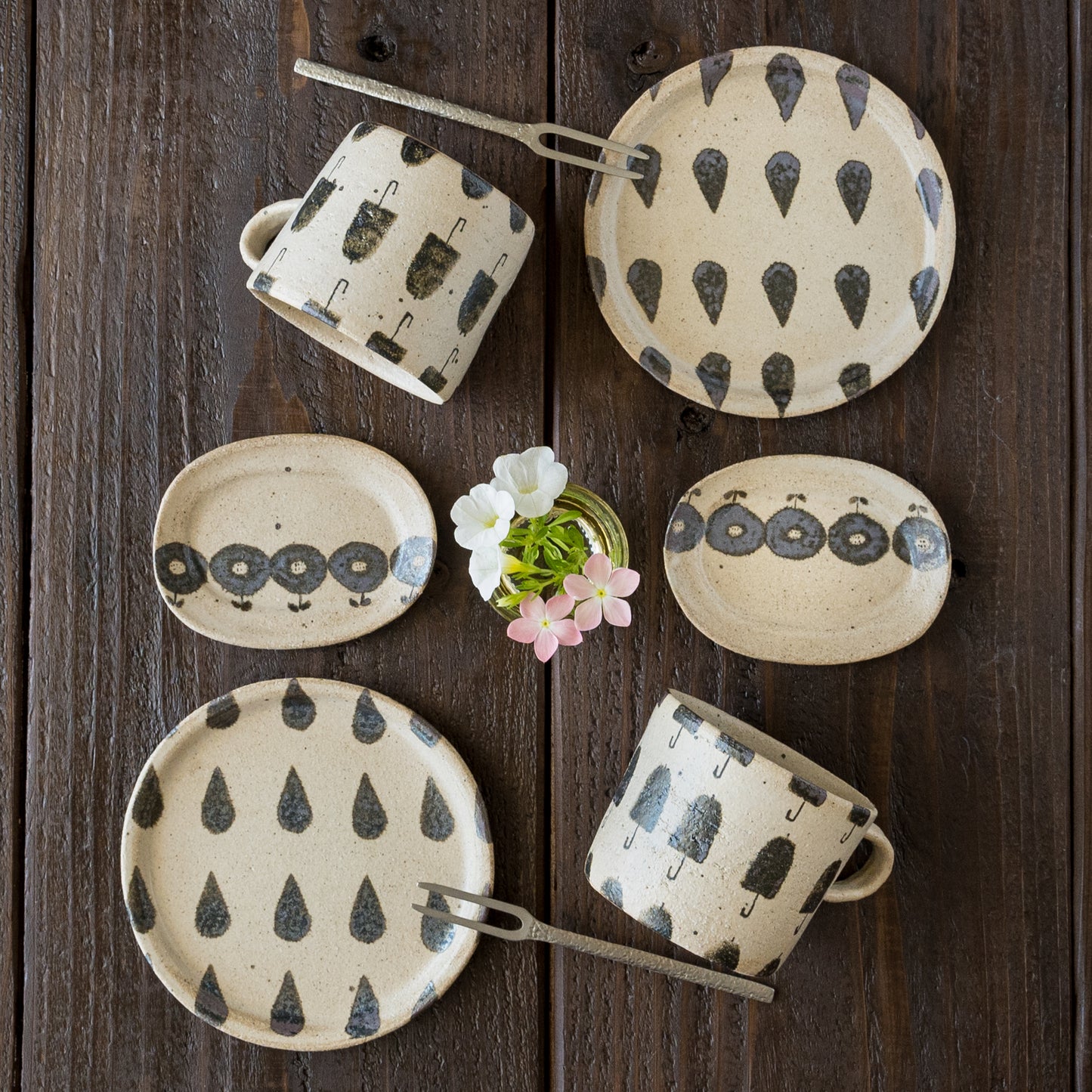 心地良いおうち時間にしてくれる岡村朝子さんのうつわ