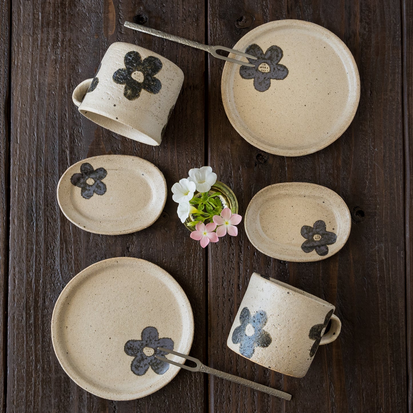 おうち時間を可愛く彩ってくれる岡村朝子さんのうつわ