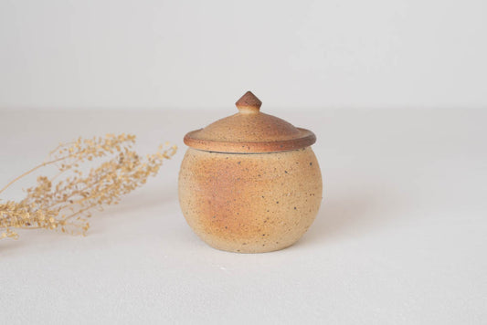 川尻製陶所の丸型塩入れ