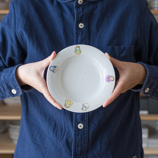 食卓が楽しくなるはなクラフトさんのマトリョーシカ皿